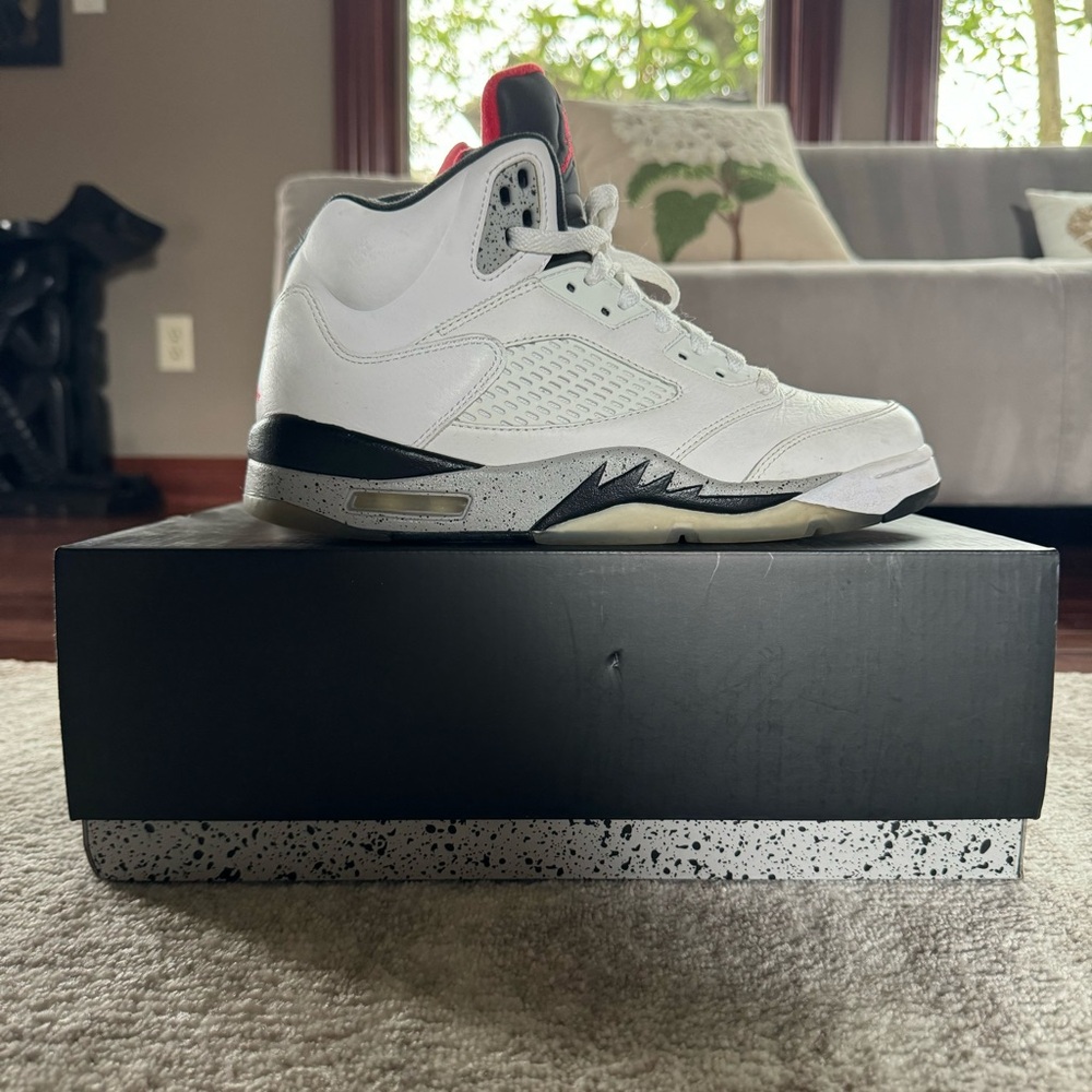 Authentic Nike Air Jordan 5 Retro White Cement Men’s 8.5